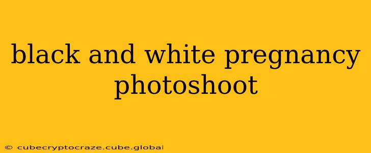 black and white pregnancy photoshoot